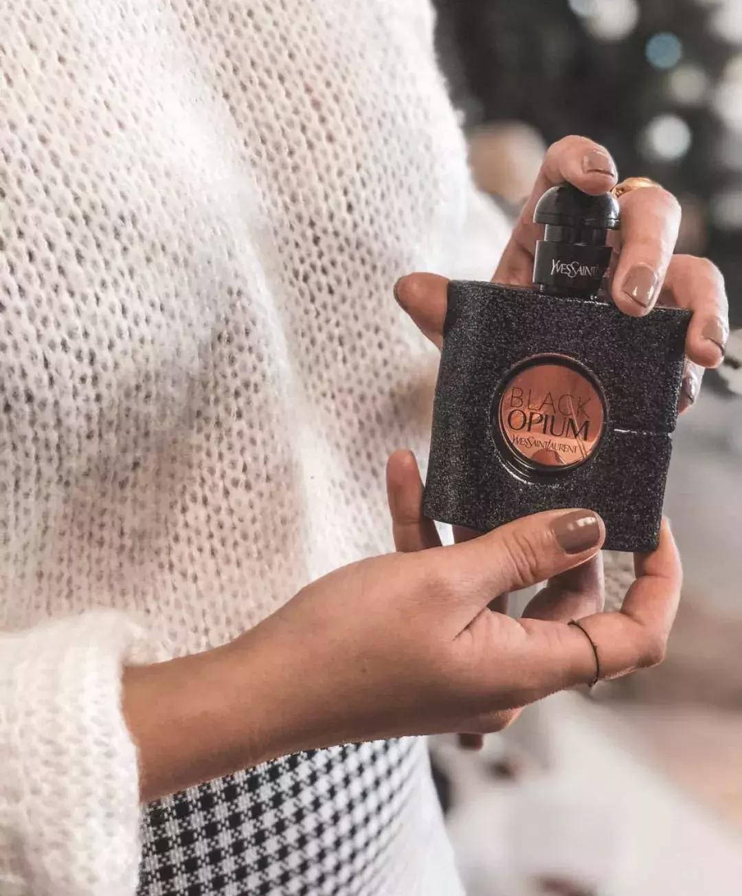 圣罗兰黑鸦紫色,圣罗兰黑鸦照片