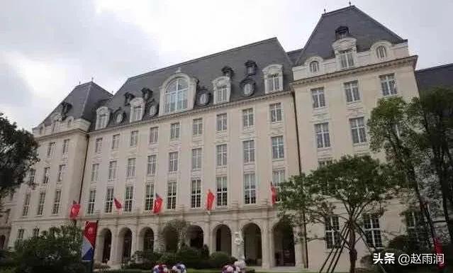 想进松山湖华为工作,想去华为上班要考哪个大学