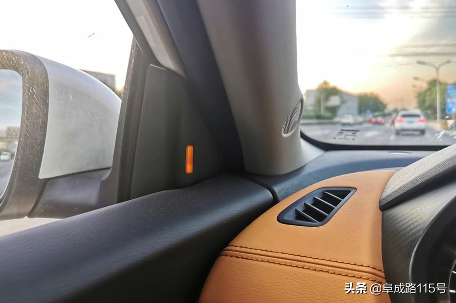 将朗逸赶下神坛自吸+CVT的佛系新轩逸躺着也能当第一