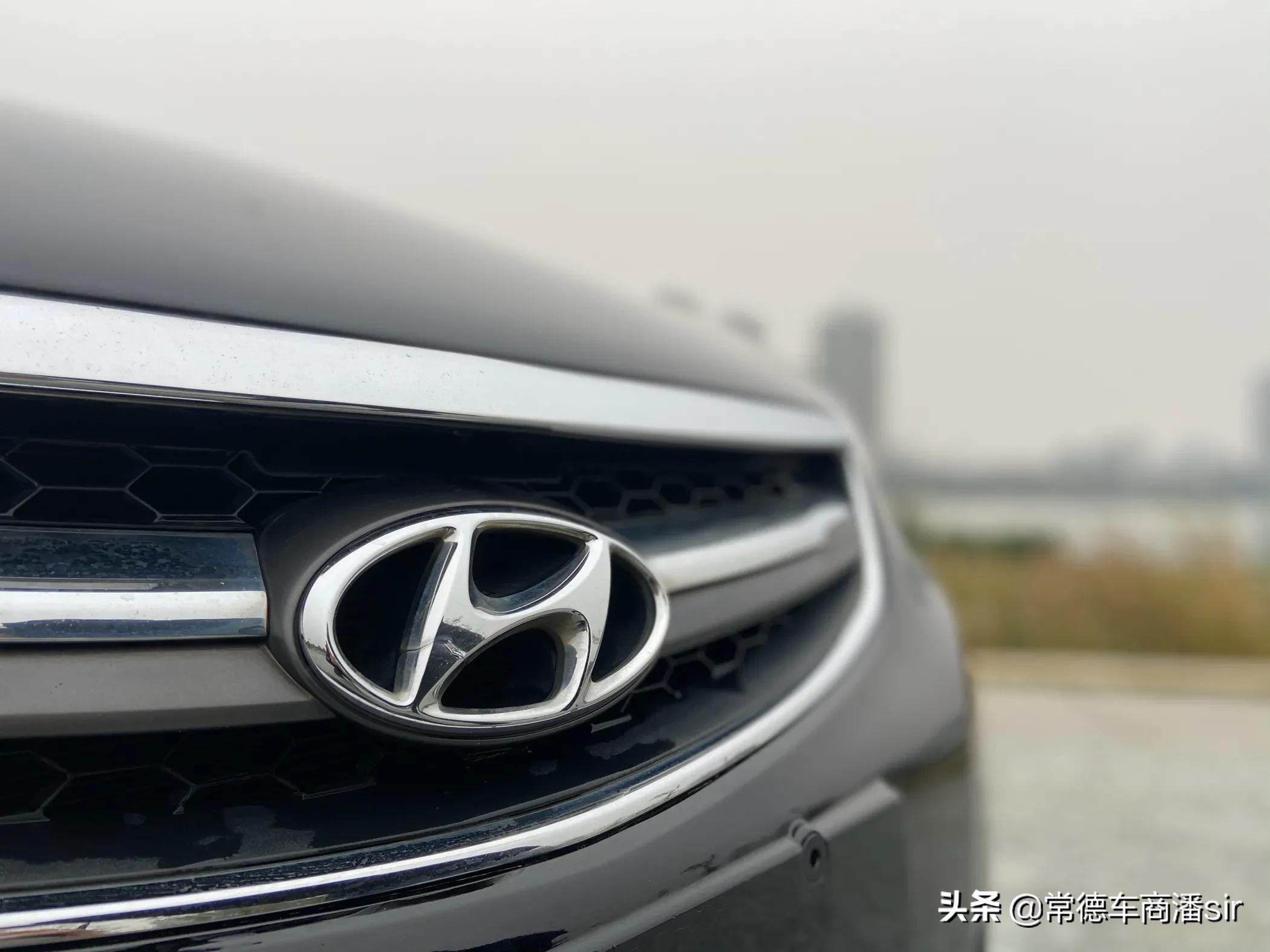 2014年现代朗动二手车值多少,2016现代朗动二手车值多少钱