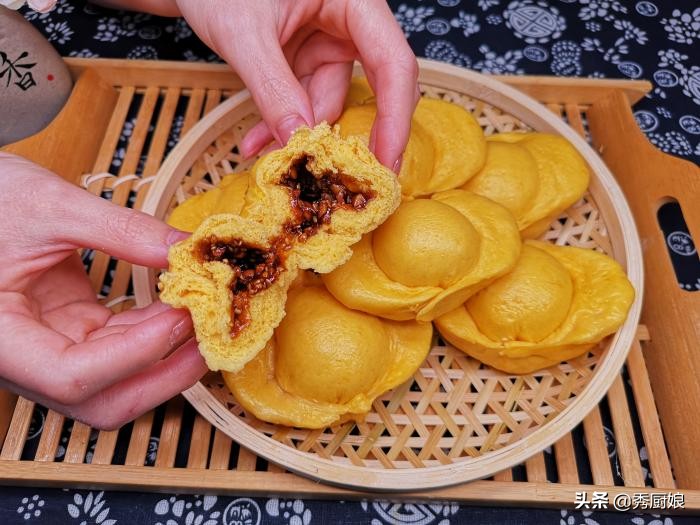玉米面元宝馒头的简单做法,元宝馒头怎么做蒸出来才好看