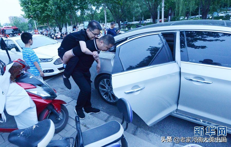 河南平顶山：“背上兄弟”的36年不了情，这就是河南人