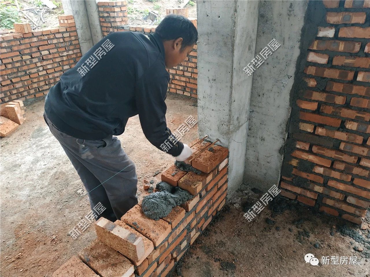农村盖房的注意了，原来砌墙中也有大学问，看看怎么做？