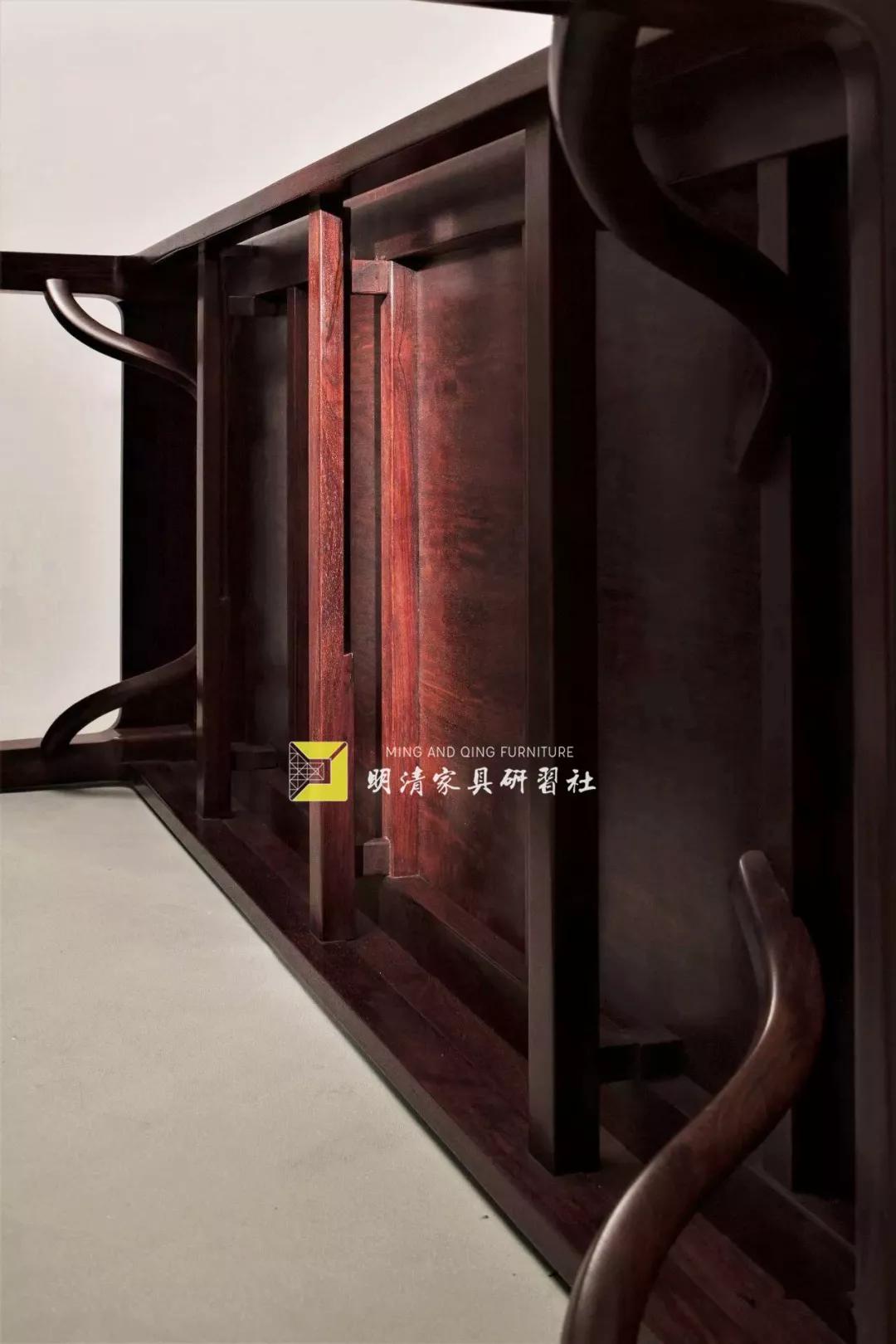 家具中的变形金刚