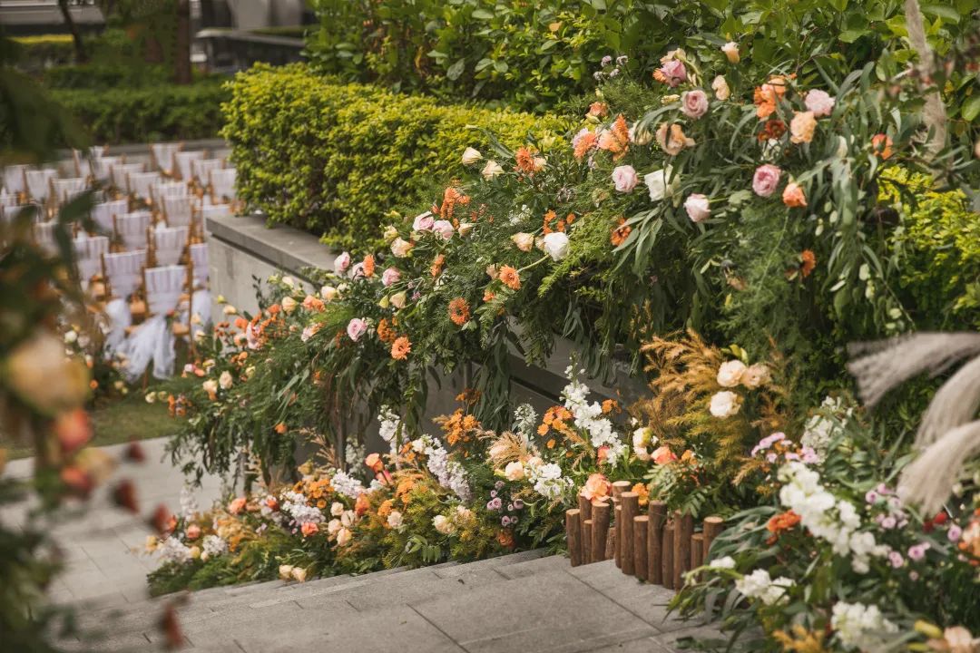 浪漫奢华草坪花园婚礼,充满爱意的婚礼