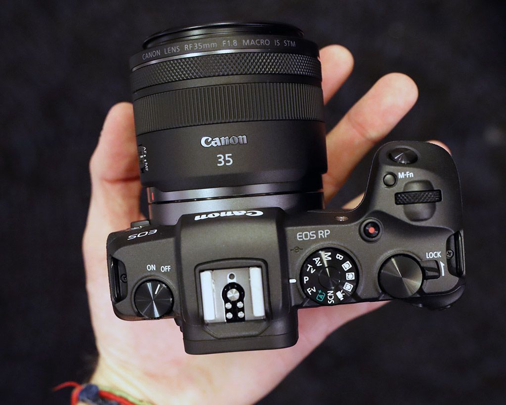 6d2和eosrp怎么选,6d2还会降价吗