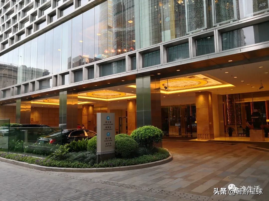 神の战|丽思、柏悦、MO、四季，陆家嘴7大奢华酒店谁是你的最爱？
