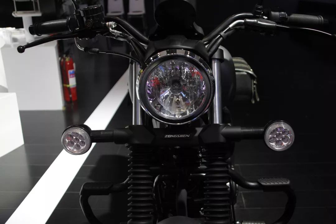 赛科龙RA2实拍，小排复古太子车，颜值不错，值得把玩