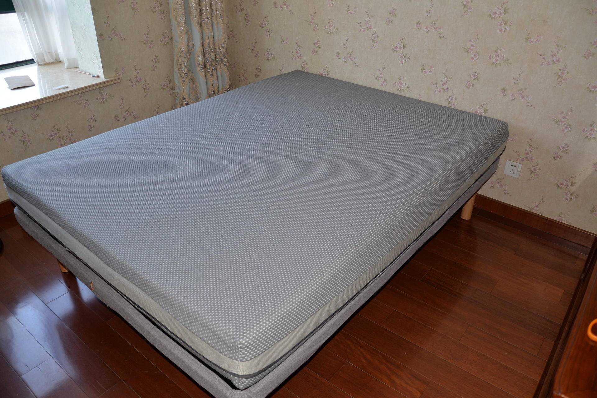 解锁萌娃新姿势,8h电动智能床评测