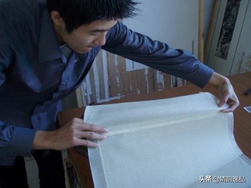 字画木框手工装裱全过程,字画装裱浆糊制作全过程视频