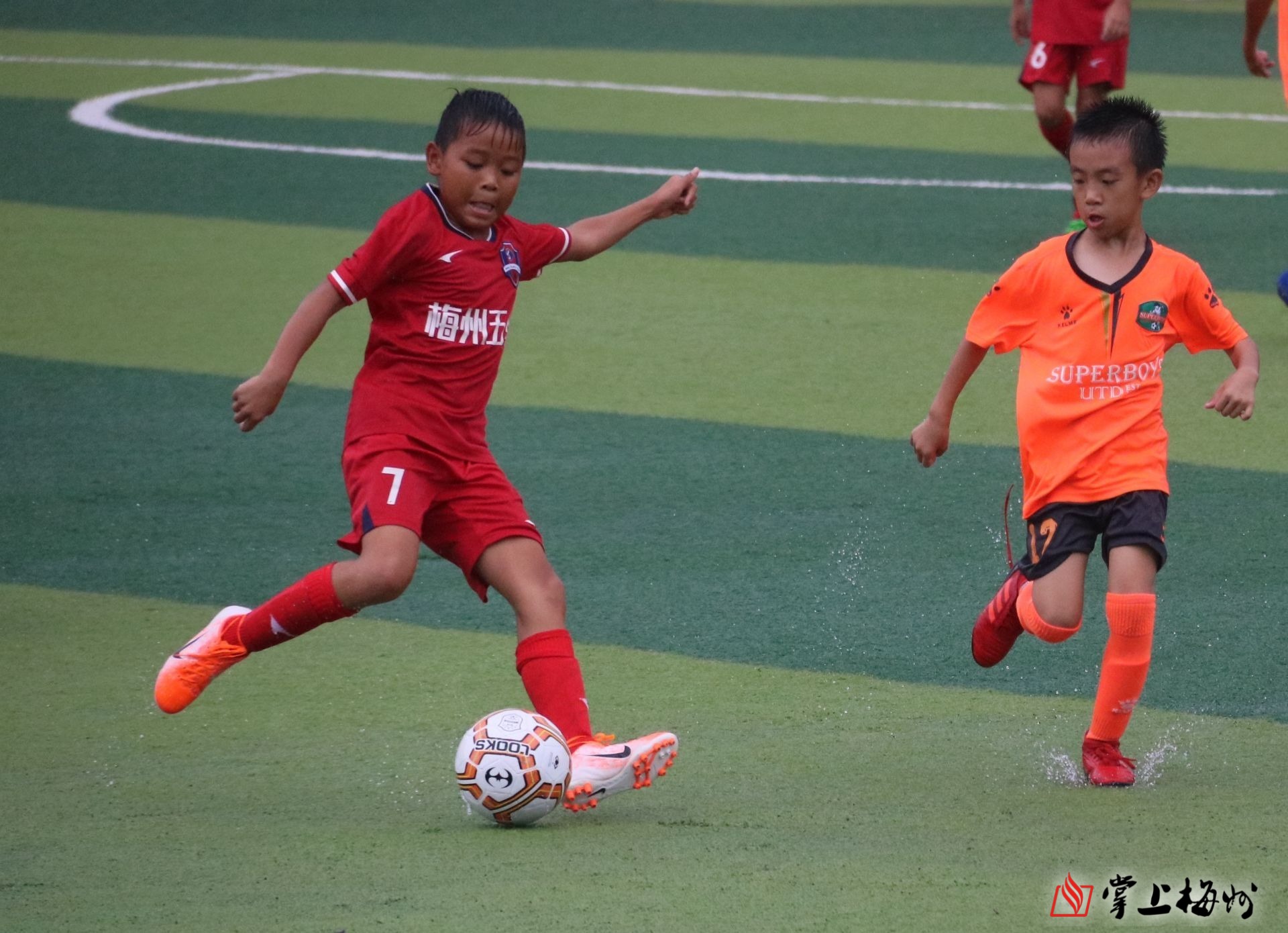 16：0！“小世界杯”上，梅州五华足球小将横扫东道主取开门红