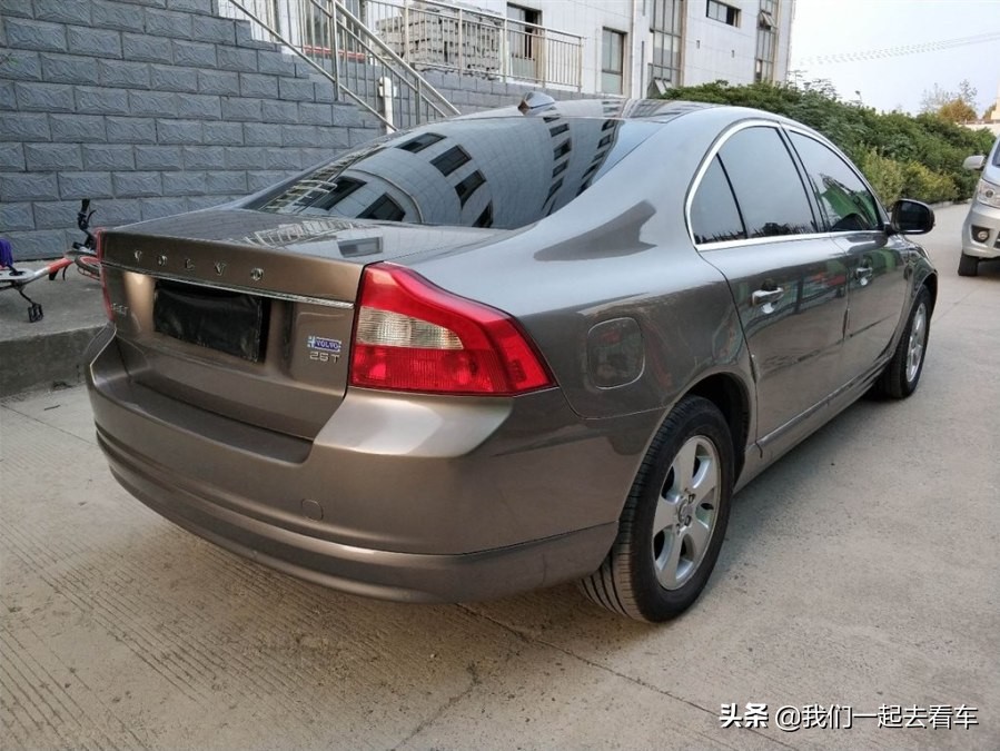 沃尔沃s80l9万多公里,09年沃尔沃s80l2.5t油耗多少