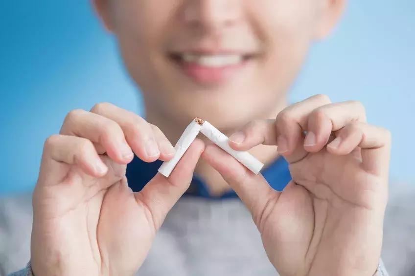 喝冻啤酒造成胃溃疡怎么办,90后熬夜喝酒的案例