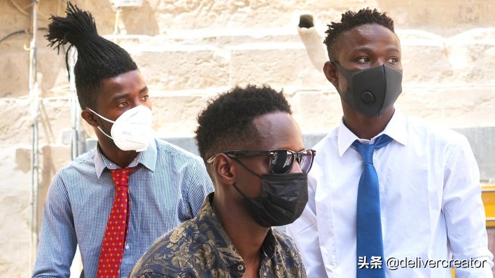 青少年从海中被拉出并被指控为恐怖主义
