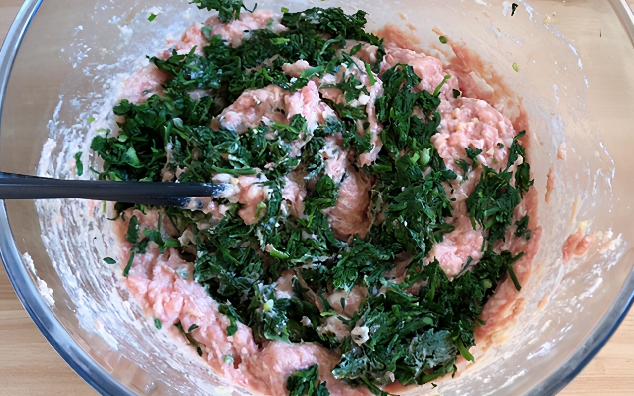 双色花样水饺包法,不会包饺子饺子怎么包才好看