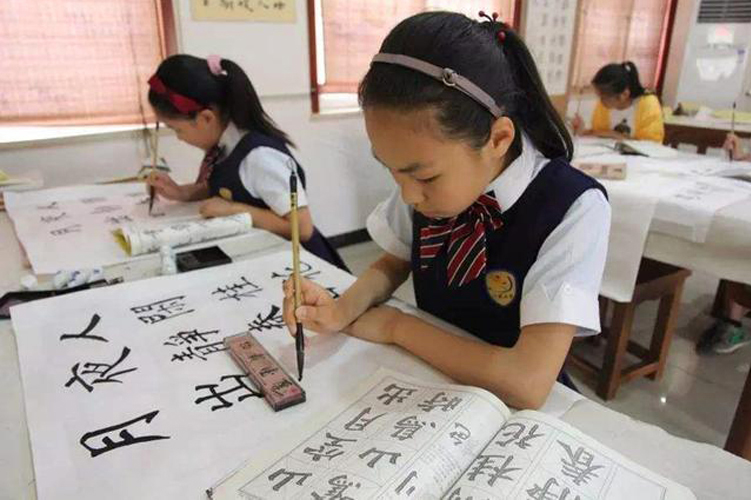 孩子被罚写罗字,孩子写罗字走红