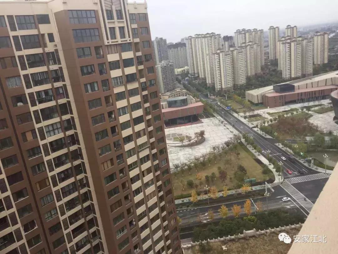 江北烂尾楼最新消息,实拍江北鬼城烂尾楼