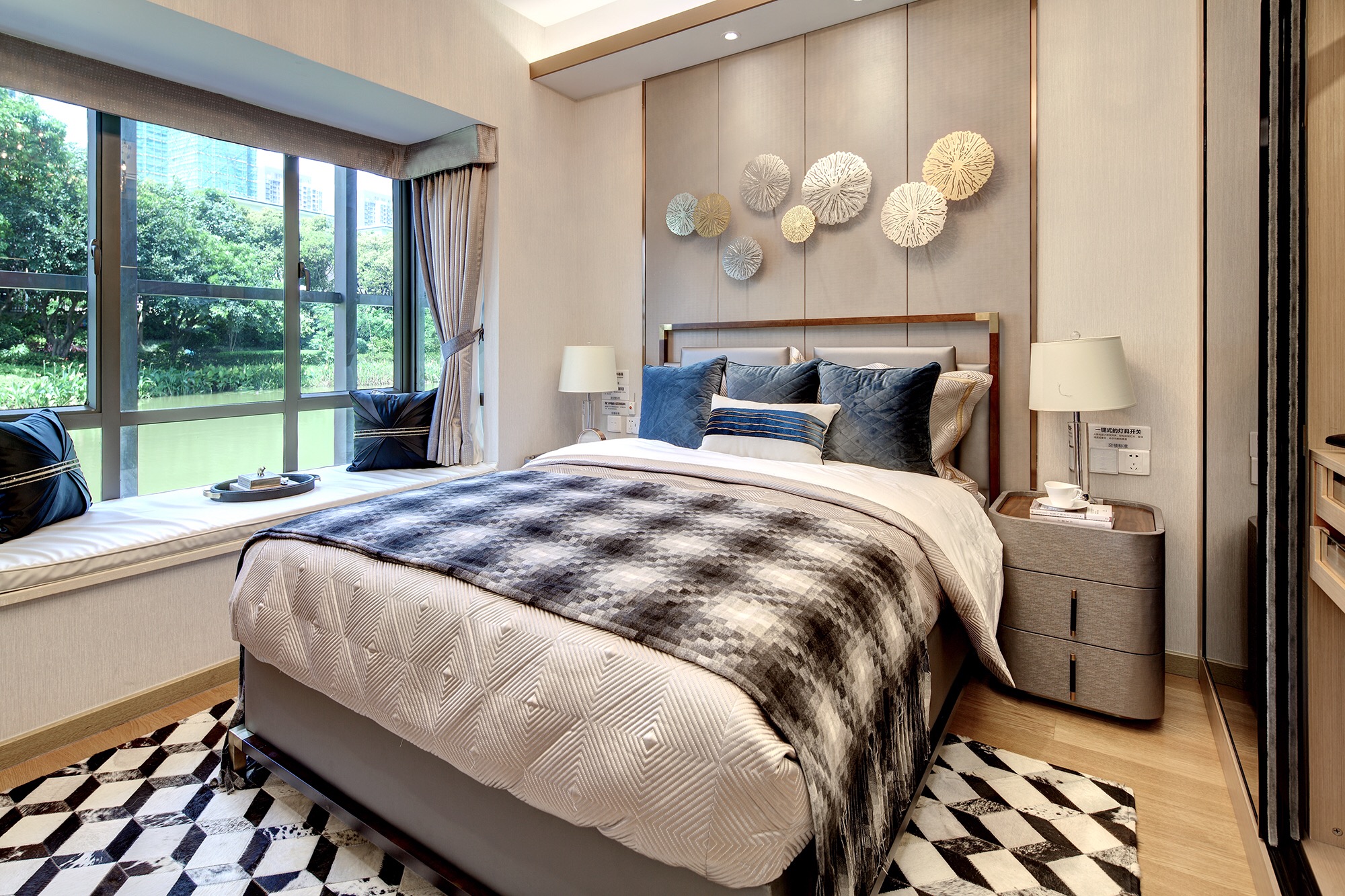 中惠松湖城金山湖,四季松湖和中惠松湖城哪个好