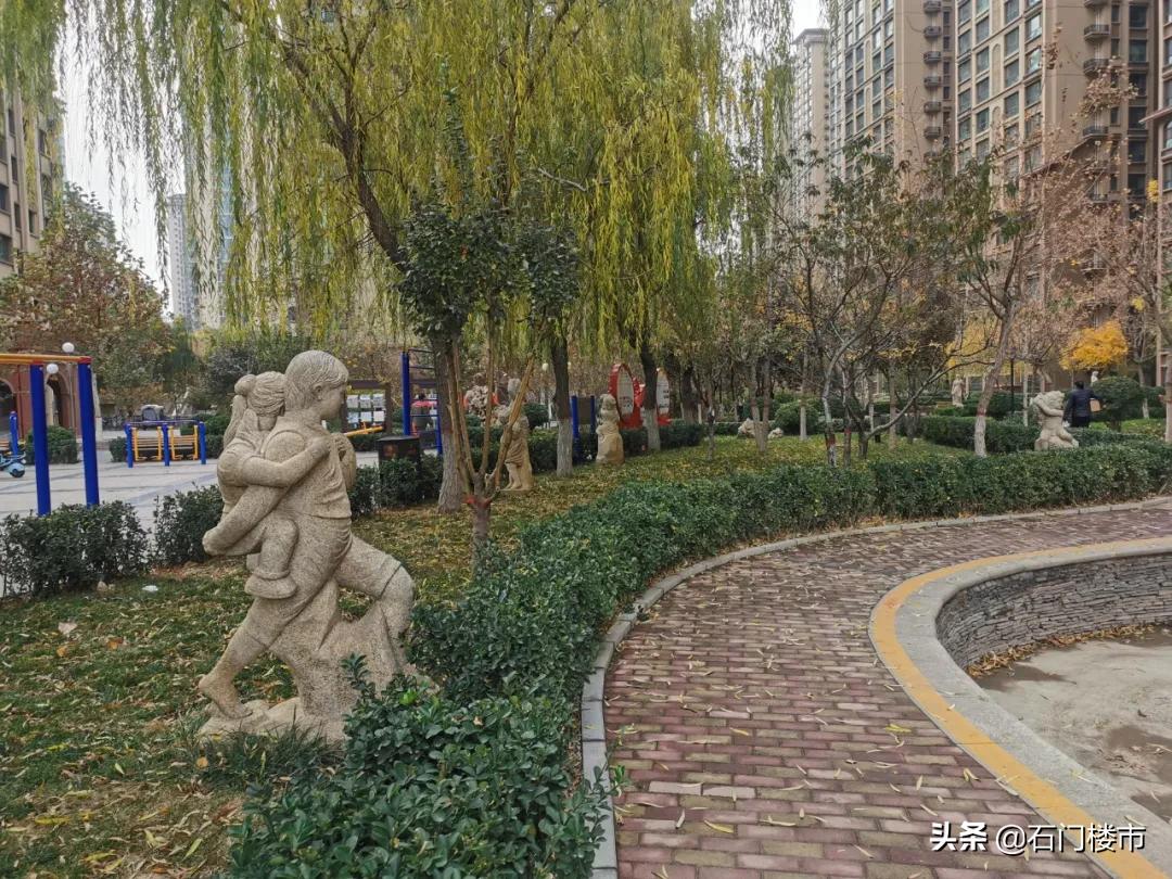 近30天逾350人看房！洋味足却有bug！中介说：采光不太好