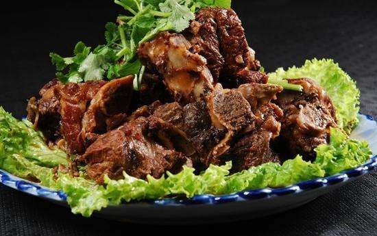 正宗东北酱骨头做法视频,最火的酱骨头正宗做法