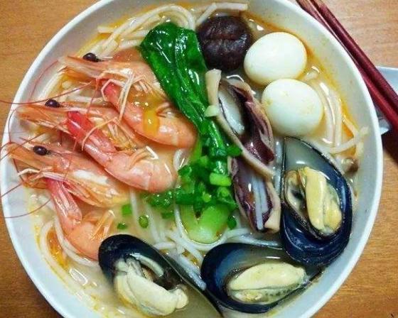 天价面馆13800元一碗上海,一碗天价面20万