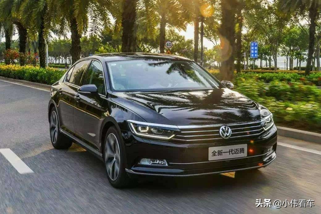 小欢喜杨杨和父母一起开卡丁车,小欢喜季杨杨和父母开卡丁车