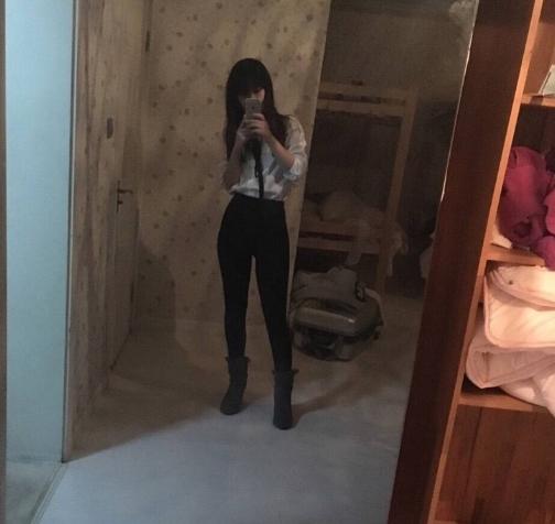 她是斗鱼刀区第一女神，平日不输腐团儿，如今被土豪喷假清纯