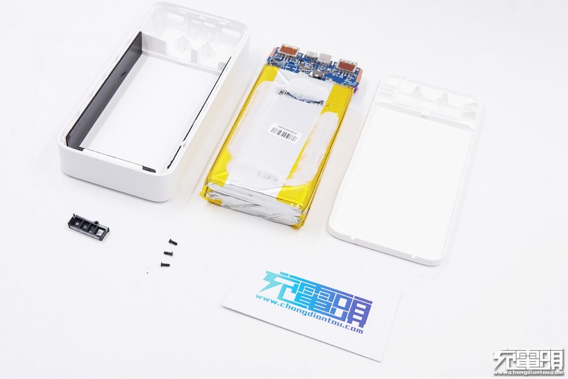 redmi红米充电宝20000毫安使用说明,拆解redmi67瓦快充