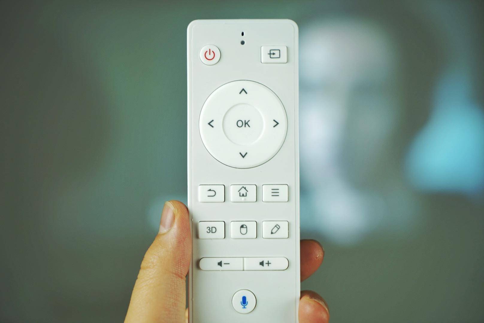 明基投影仪e320和e500对比评测,明基e520投影仪深度评测