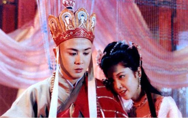 女儿国国王朱琳高清照片,女儿国国王朱琳73岁变成什么样了