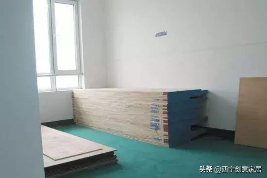 装修房子工人走了要关水电,装修装到一半没有钱装修了怎么办