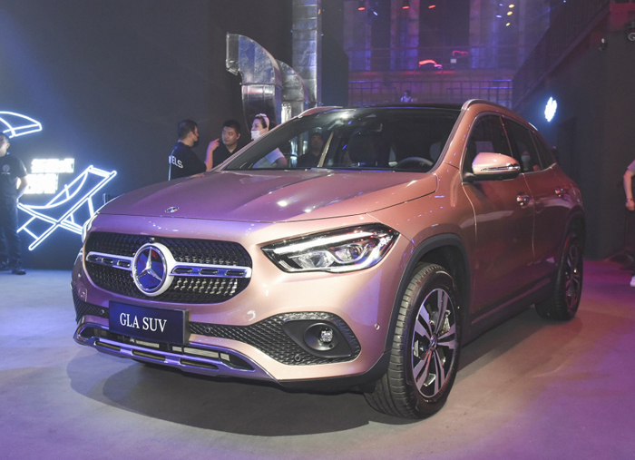 奔驰glasuv落地多少钱,奔驰gla200值得买吗