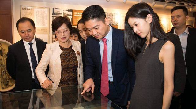 傻白甜成功逆袭,傻白甜女明星蜕变记