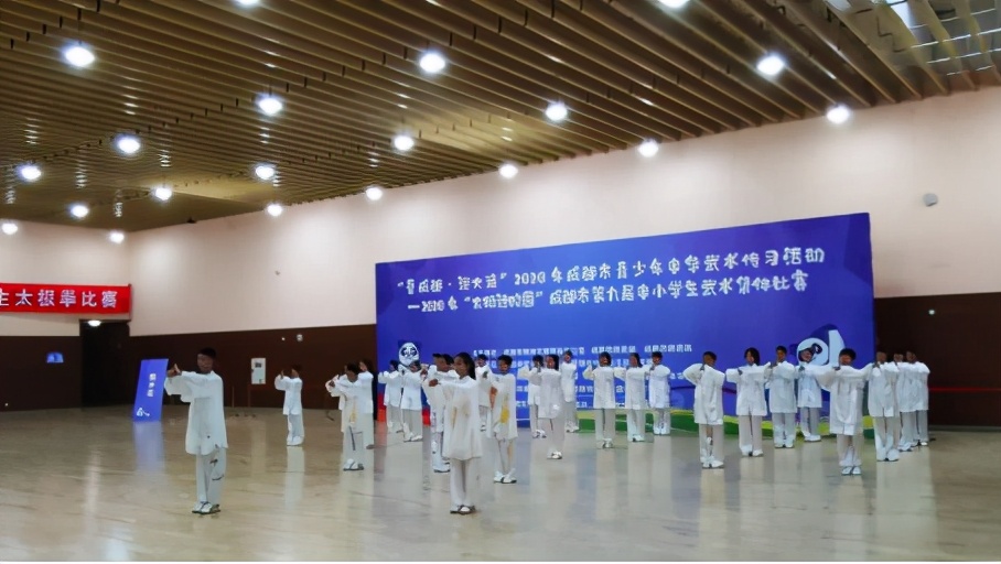 包揽多项市级一等奖！打造“武术特色课程”，实外五龙山蓄势待发