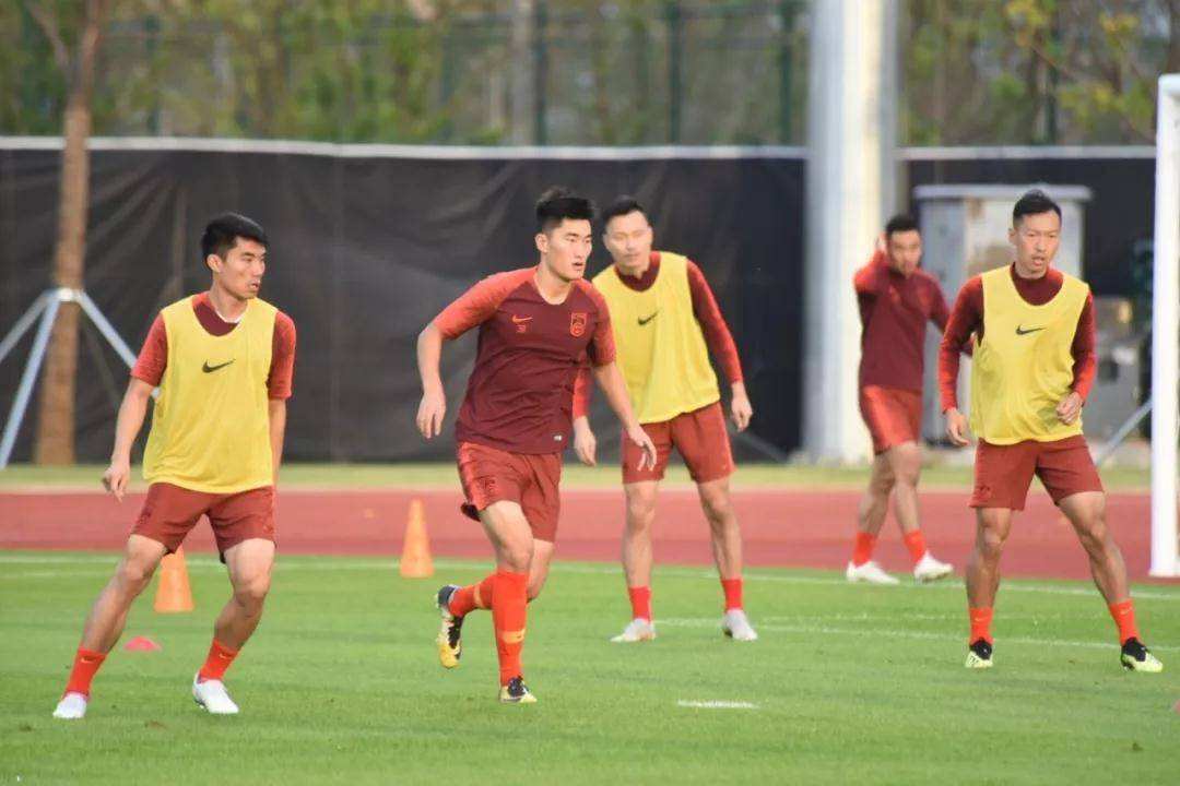 肖鲲试训上港引关注,肖鲲在试训上港时进步十分惊人