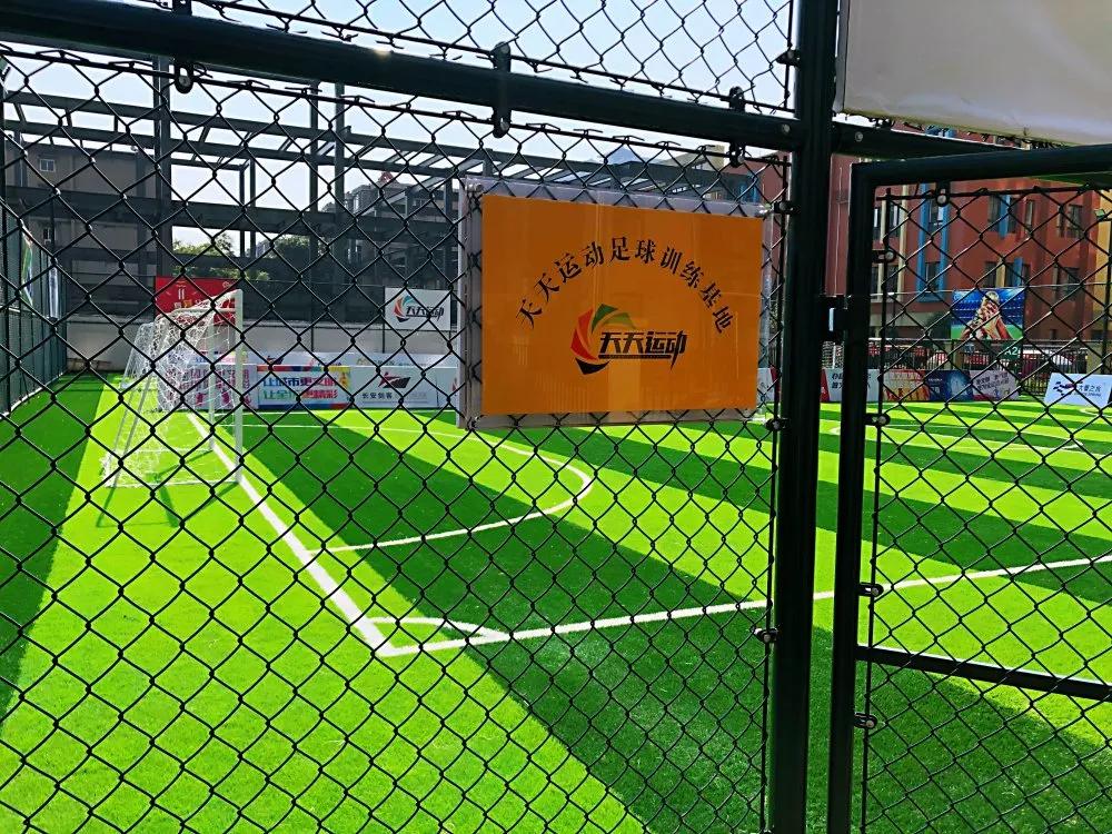 想让小孩学足球走工作有多难,小孩学足球有前途吗