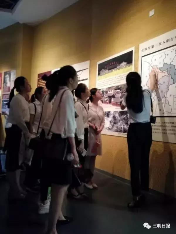 市区两级领导看望慰问广大教师,县领导看望慰问教师和教育工笔者