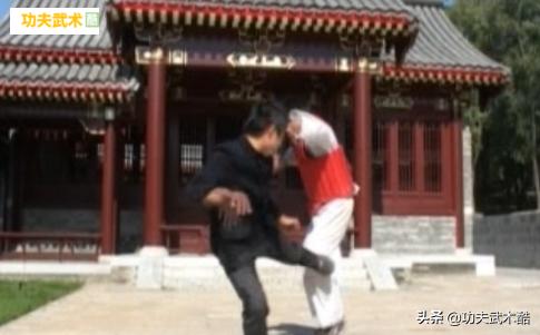 八组攻击威力最大、*伤杀**力最强的侧踢招式，堪称李小龙的终极绝杀