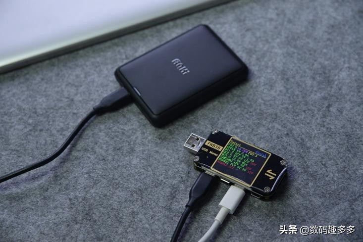 苹果磁吸式充电宝推荐测评最新,aohi磁吸充电宝说明书