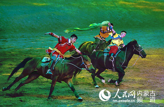 呼和浩特草原之旅 (来呼和浩特感受草原之夜)