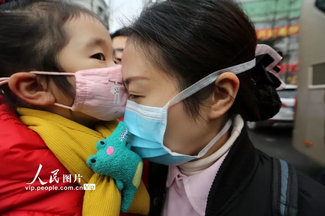 战疫中的40个瞬间,战疫二十四小时纪录片感悟