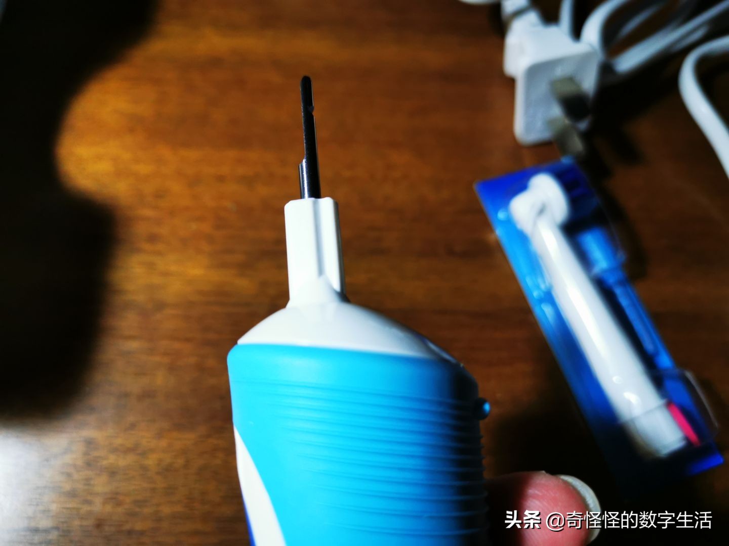电动牙刷欧乐b牙刷测评,欧乐b电动牙刷不按刷头不转