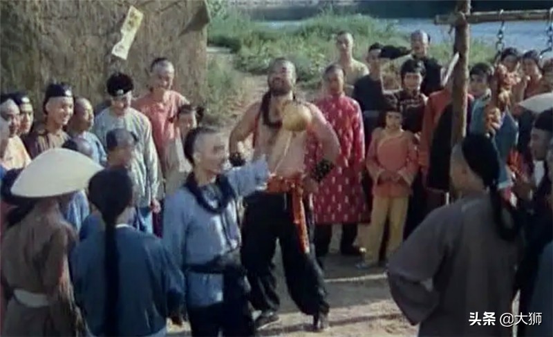 老年间津门一位奇人，铁弹弓打混混，江湖人称“神弹子”