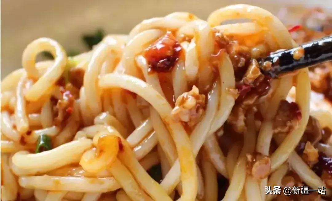 乌鲁木齐美食网红牛腩米粉,乌鲁木齐米粉推荐排行榜