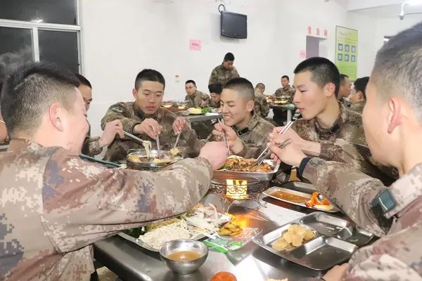 部队火锅好评评价,部队火锅出名的原因