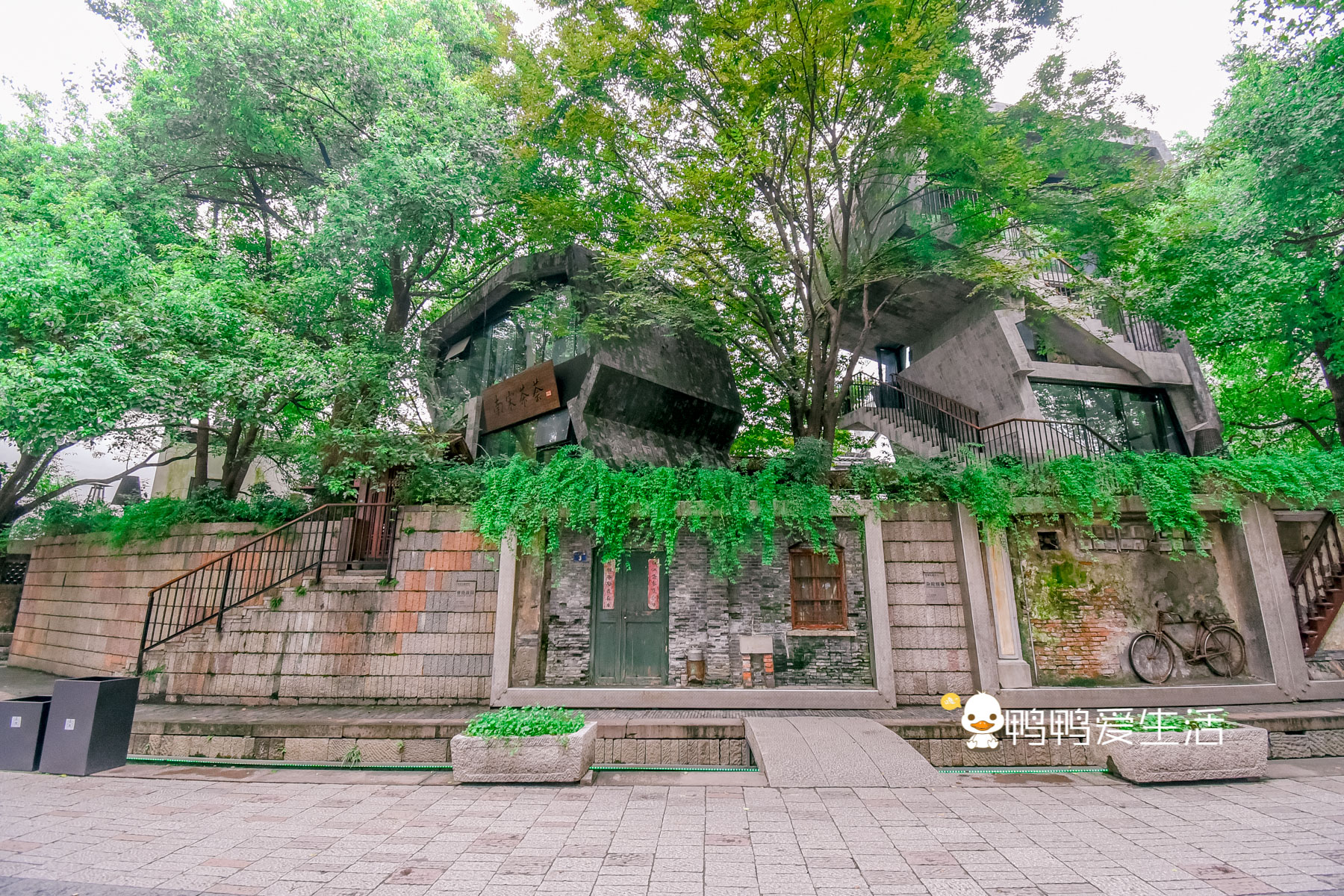 杭州边上藏着一个民国风情小镇,杭州西湖旁的皇宫