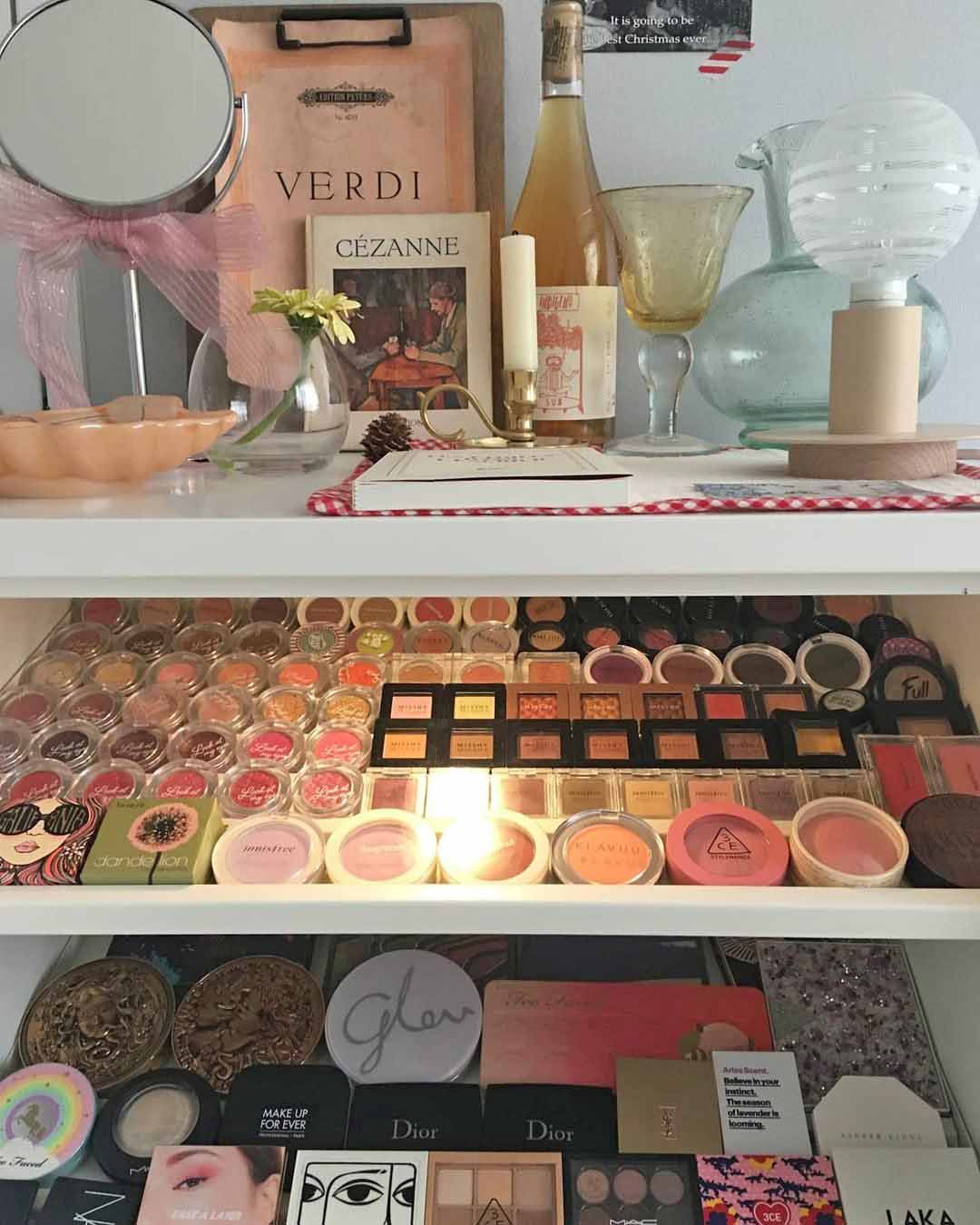 小姐姐沉浸式收纳化妆品,韩国小姐姐化妆品