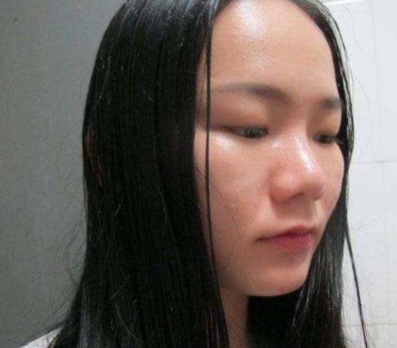 想让油性发质有所改善，做到这4点是关键！从此头发不再油腻腻