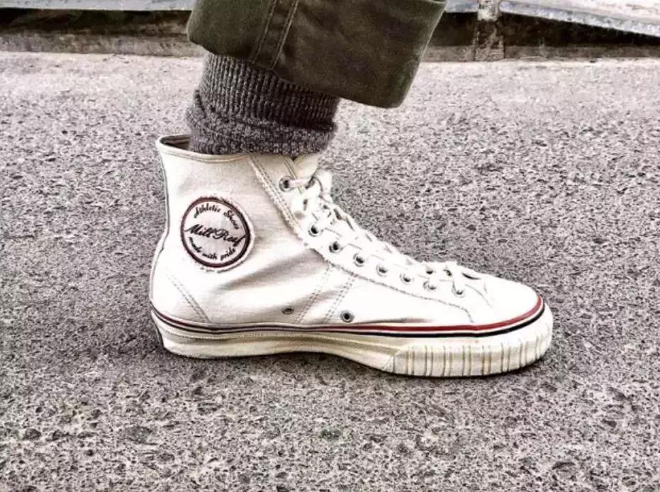 三分舒适，七分时髦，是帆布鞋自带的属性。