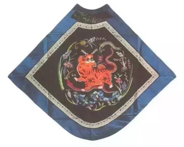 和先辈们相比我们身上多了什么,跟古人比我们是进步还是落后